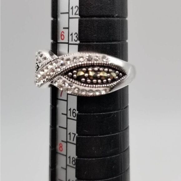 Midnight crystal x cross ring size 7 R104 - Picture 3 of 5